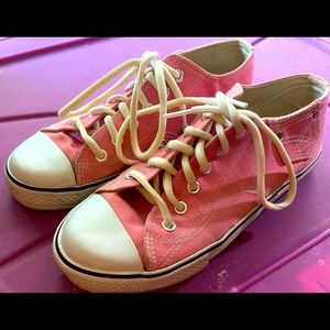 Women’s low top Pink Sneakers